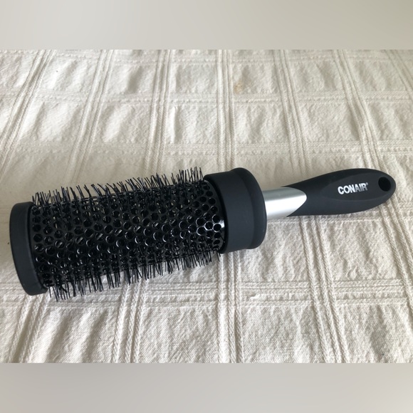 conair Other - Conair Round Velvet Touch thermal round brush features a black, soft-touch handl